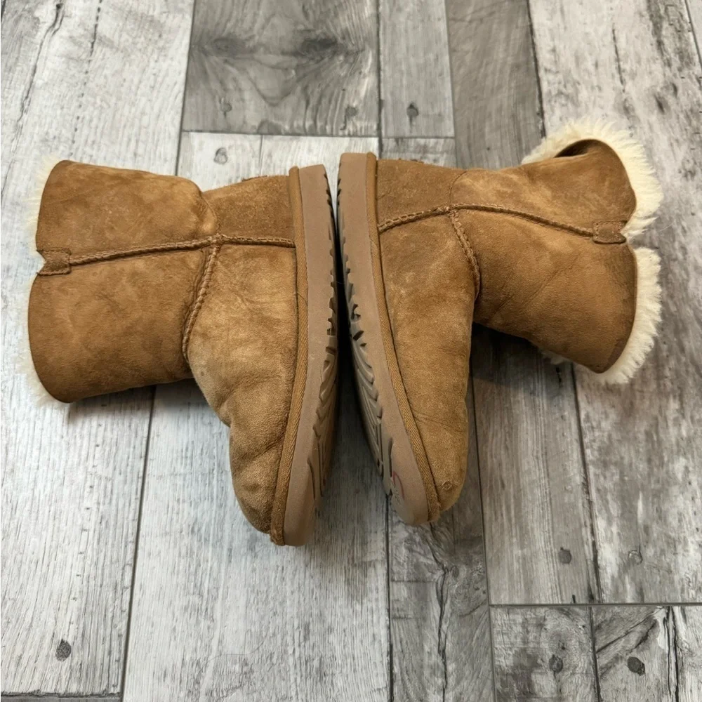 UGG Boots Bailey ll Brown Suede and Fleece Fold Down Slippers and Boots 5 FLAW